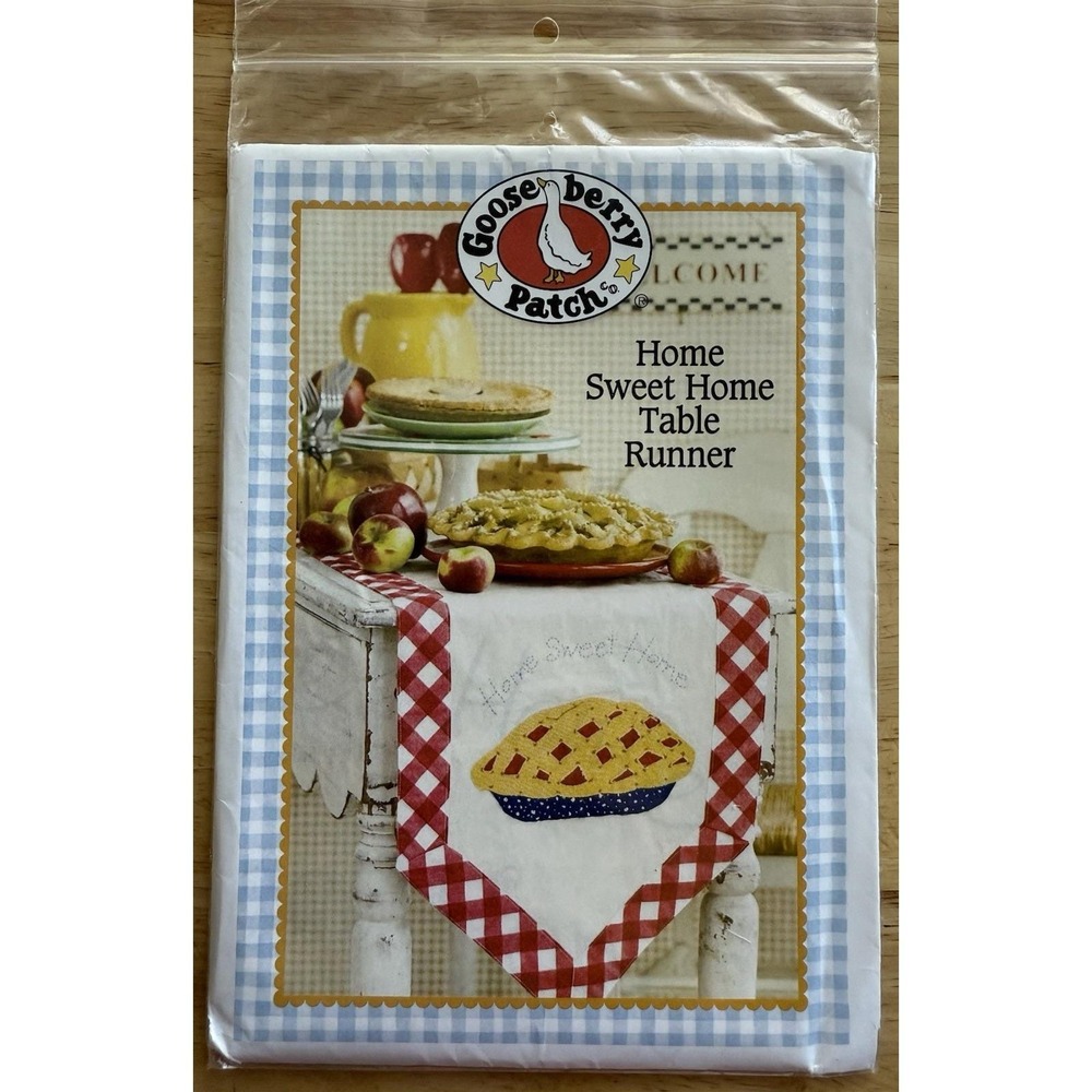 Goose Berry Patch Home Sweet Home Table Runner Pattern Uncut‎